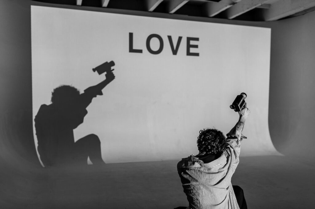 10 Inspiring Ways to Embrace Self-Expression and Unlock Your Creativity